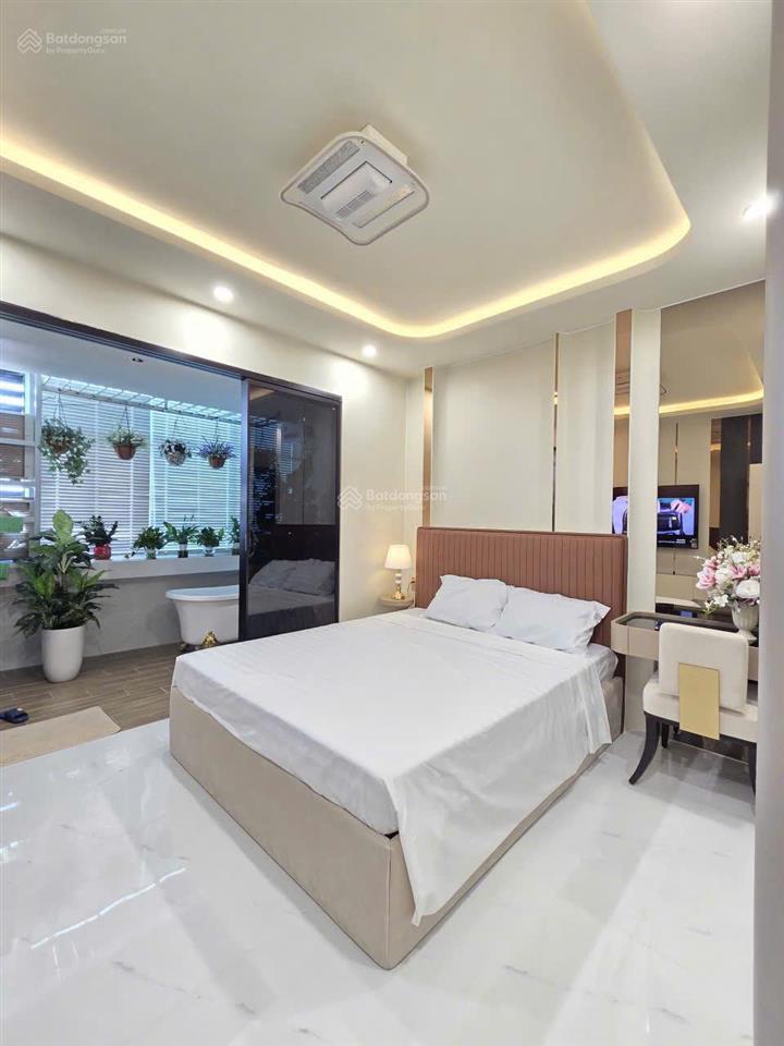 Bán căn hộ 402 chung cư sông đà  sổ đỏ chính chủ  dt 118m2