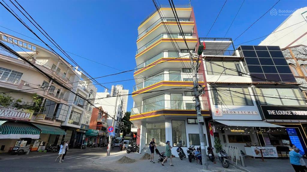 Bán nhà 7 tầng gần biển góc 2 mặt tiền võ trứ và ngô đức kế nha trang, ngay chợ xóm mới