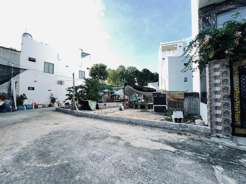 Lô góc 3 mặt tiền 156m² cách đường thân nhân trung chỉ 20m | được phép xây 6 tầng + 1tum