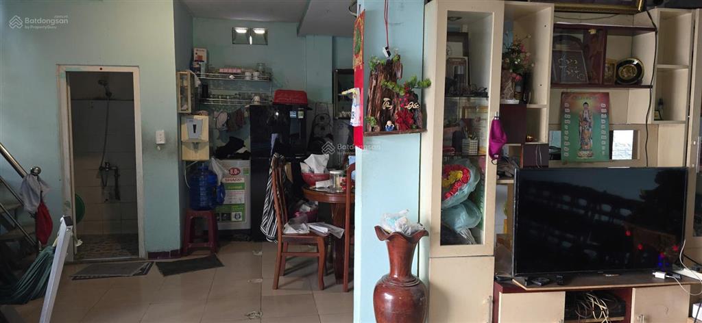 Bán nhà phú lợi  tp. hồ chí minh lô góc 2 mặt tiền, có gara ô tô đường trước nhà rộng 8m.