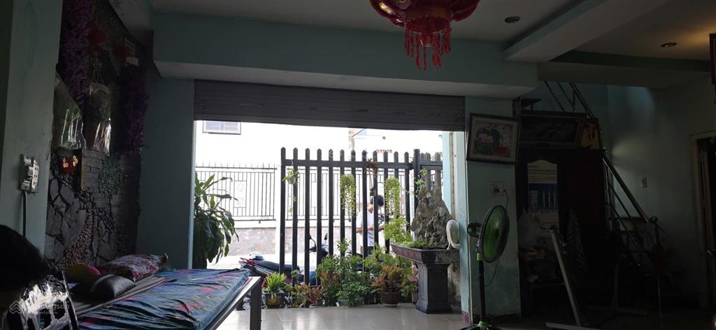 Bán nhà lô góc 2 mặt tiền khu phố 7 phú lợi  thành phố hồ chí minh.