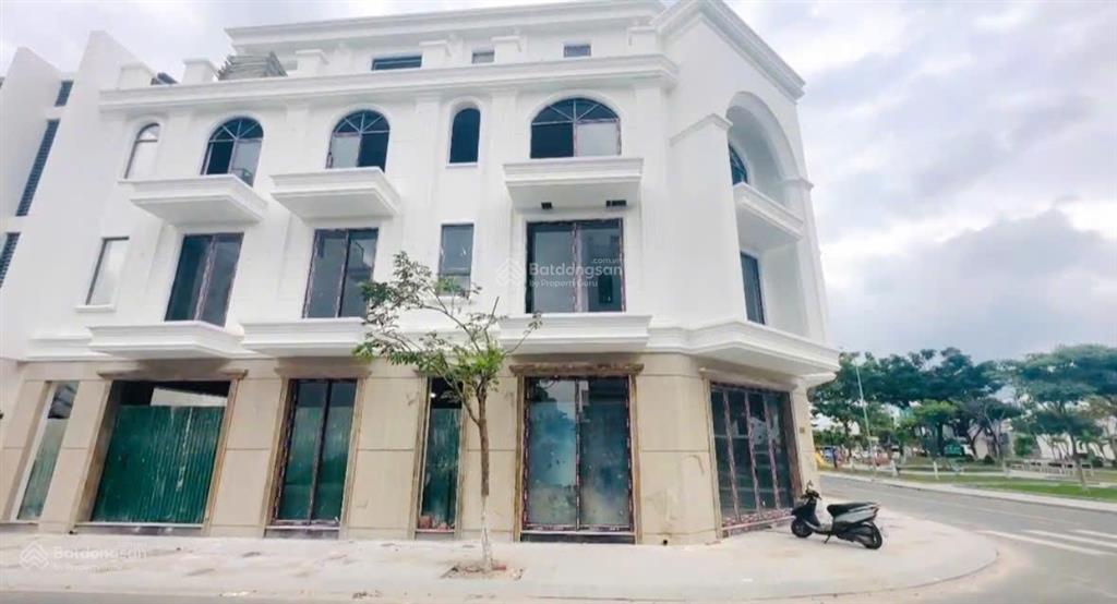 Căn góc nhà phố vcn phước long 2 siêu đẹp  giá f0 trực tiếp chủ đầu tư
