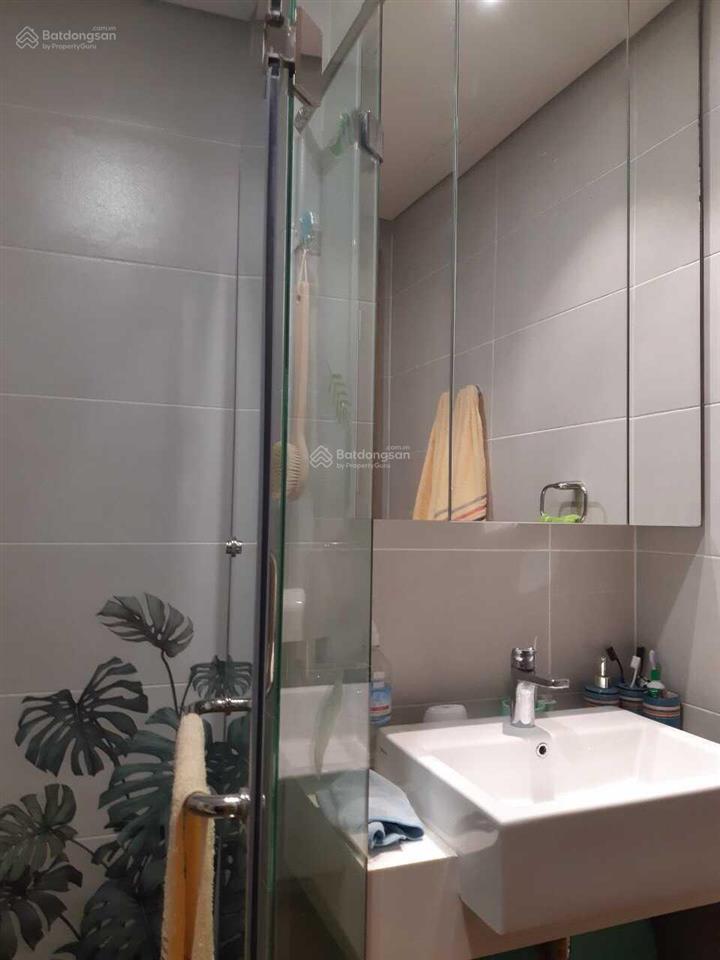 Căn 1pn  full nội thất nhà đẹp  tầng đẹp thoáng mát có thể dọn vào ngay   0919 961 ***