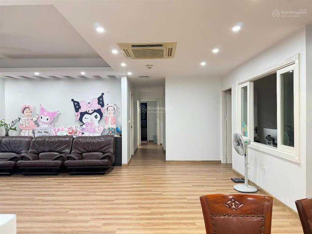 Thật 100%!!! cần bán gấp ch lô góc tòa tsq mỗ lao, hà đông 225m2 3pn slot oto giá sốc chỉ 60tr/m2
