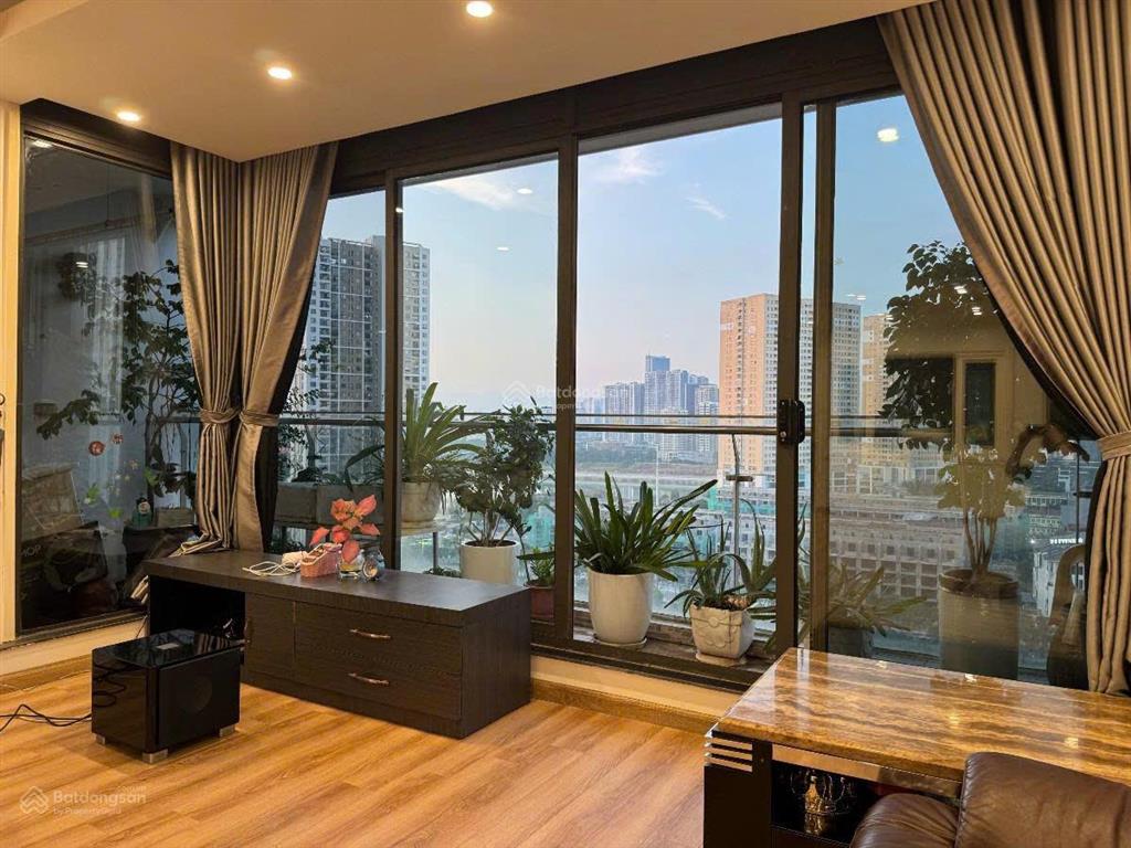 Thật 100%!!! cần bán gấp ch lô góc tòa tsq mỗ lao, hà đông 225m2 3pn slot oto giá sốc chỉ 60tr/m2