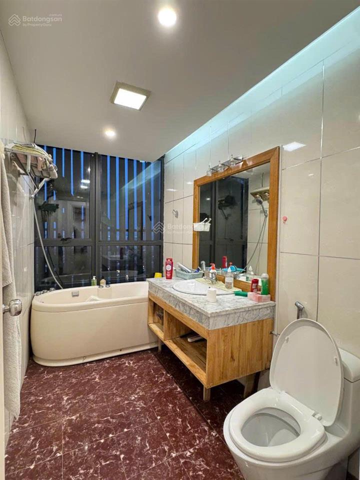 Thật 100%!!! cần bán gấp ch lô góc tòa tsq mỗ lao, hà đông 225m2 3pn slot oto giá sốc chỉ 60tr/m2