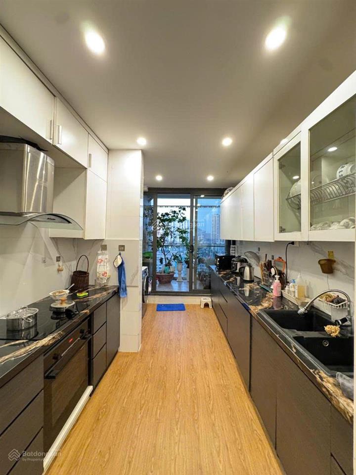 Thật 100%!!! cần bán gấp ch lô góc tòa tsq mỗ lao, hà đông 225m2 3pn slot oto giá sốc chỉ 60tr/m2