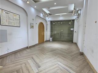 Bán gấp nhà phân lô ngõ pháo đài láng 50m*6t thang máy, oto tránh, vỉa hè rộng, kd đỉnh! giá 25tỷ!