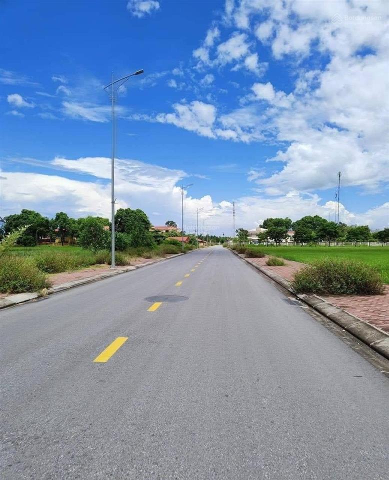 Chính chủ cần bán 63.3m2 xuân nộn đông anh. đường 5m, ngõ thông
