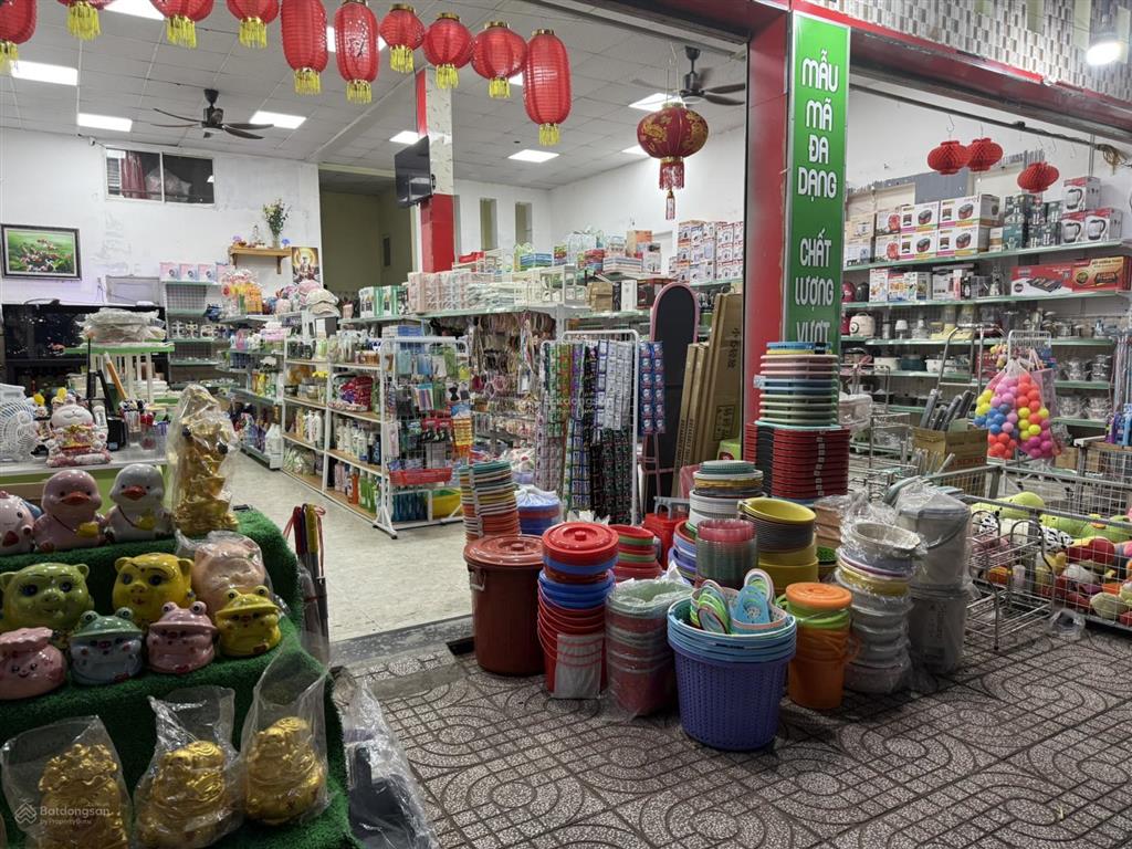 Sang nhượng cửa hàng gia dụng và phụ kiện