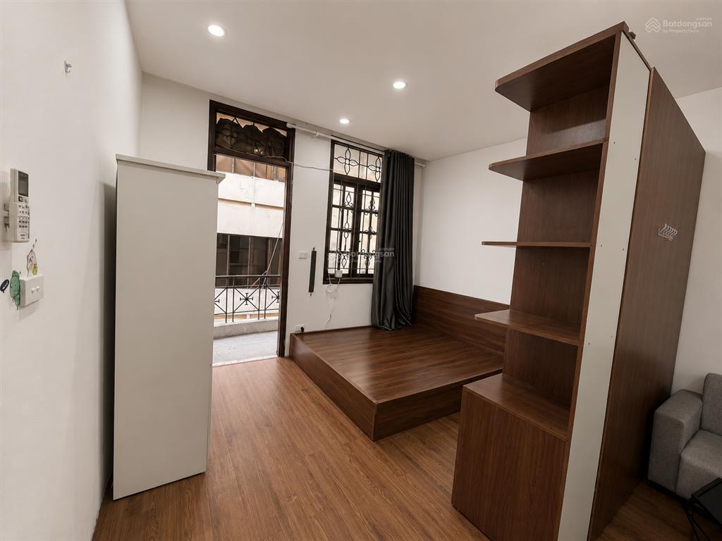 Số 7 ngõ 8 láng hạ chính chủ cho thuê căn studio rộng 40m2 có ban công