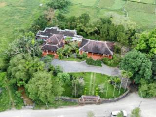 Biệt phủ sân vườn, nhà rường giữa lòng cố đô. 2500m2 mặt tiền sử hy nhan cạnh lăng tự đức