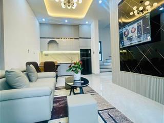 Nhà 2 tầng kiệt ngự bình ngay trung tâm thành phố. cách chợ an cựu 500m