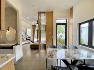 Nhà 2 tầng sân vườn nội thất đẹp kiệt ô tô thu bồn  thuỷ xuân, tp huế