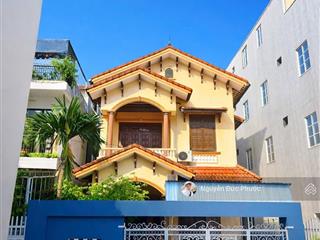 Nhà tâm huyết kiệt ô tô điện biên phủ. sau lưng bảo tàng quân đội