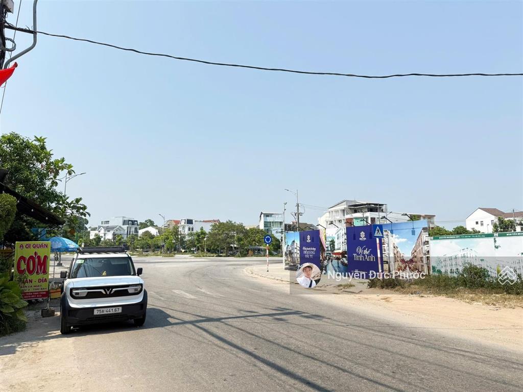 Bán đất mặt tiền trần thái tông. cạnh bên dự án đào tấn diamond