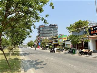 Mặt tiền tố hữu. cạnh 2 quảng trường lớn tại huế. mặt tiền đường 60m view công viên, vincom