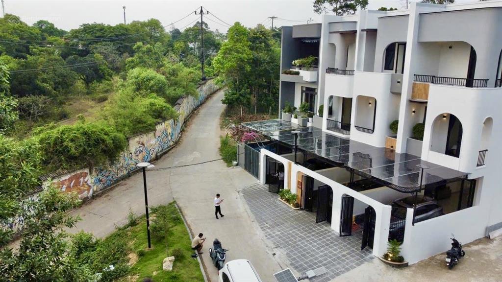 Căn homestay dòng tiền thu nhập ổn định hàng ngày  view đồi triệu đô