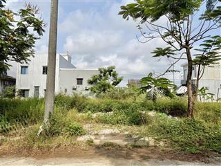 Đất kqh hoàng quốc việt sau lưng toà án. cách aeon mall 800m