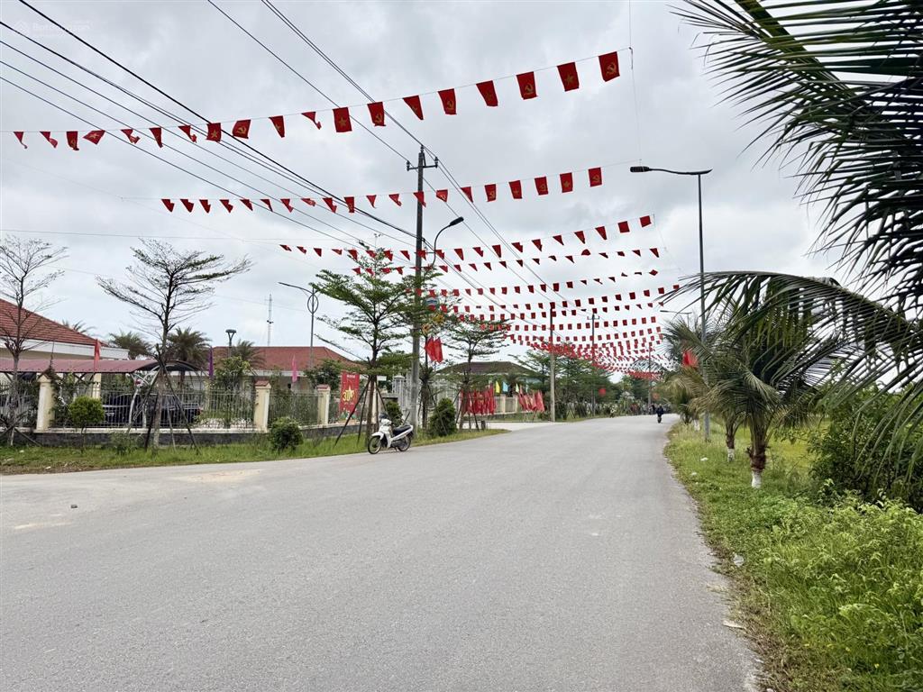 Mặt tiền kinh doanh 300m2 ngang 15m đường hoàng quốc việt nối dài gần cầu ngói thanh toàn