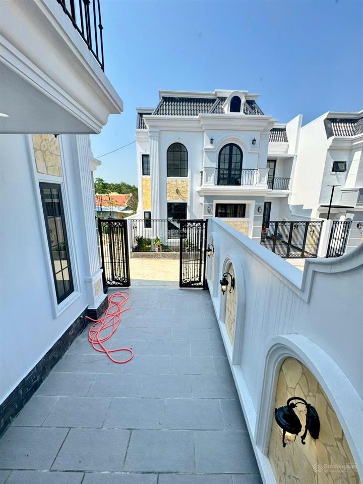 Nhà tân cổ điển kiệt 55 vũ ngọc phan. gần trục vành đai 3 tương lai