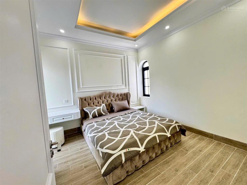 Nhà tân cổ điển kiệt 55 vũ ngọc phan. gần trục vành đai 3 tương lai