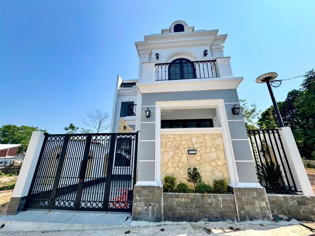 Nhà tân cổ điển kiệt 55 vũ ngọc phan. gần trục vành đai 3 tương lai