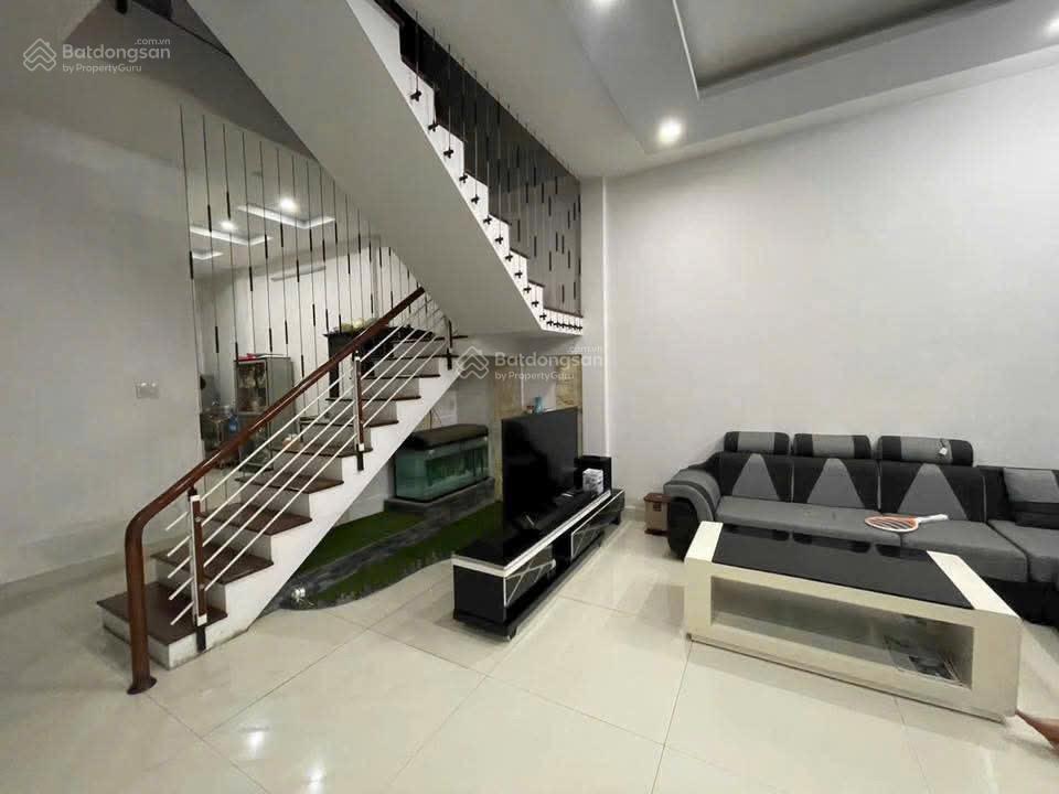 Nhà 2 tầng vị trí trung tâm tp huế. kiệt ô tô ngô quyền. cạnh bệnh viện tw huế
