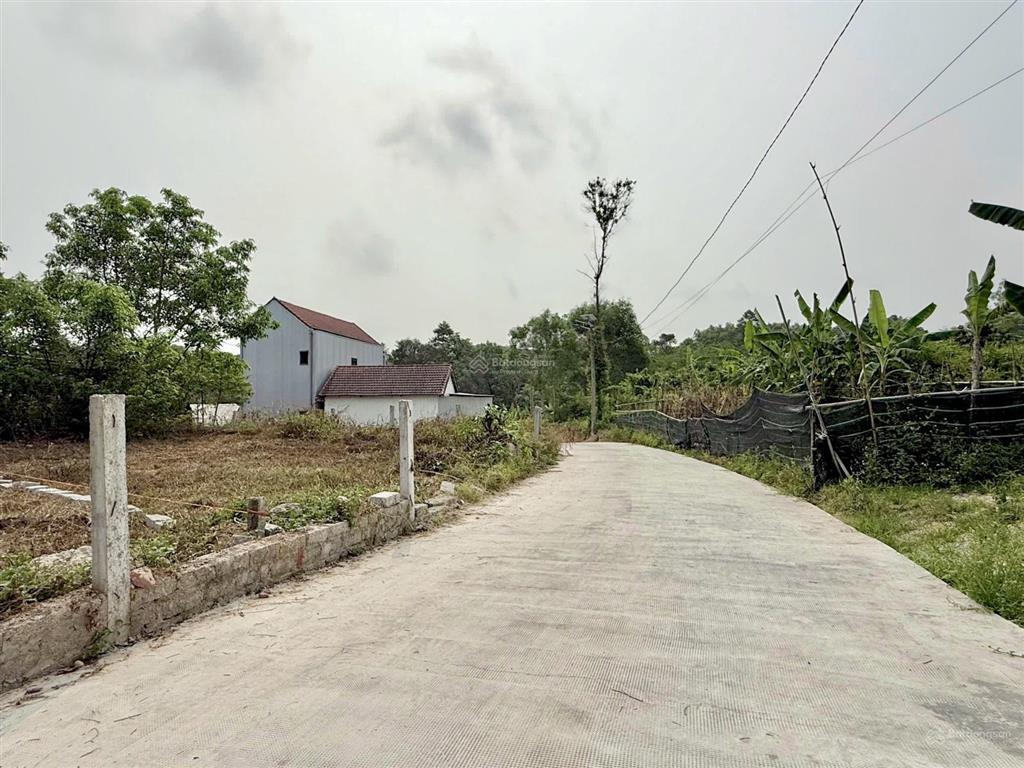 Lô góc kiệt 289 bùi thị xuân, cạnh kqh phan kế bính, thuỷ xuân  tp huế