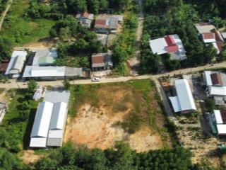 Đất diện tích lớn ngay trung tâm hương bình. 2500m2 có 1800m2 thổ cư