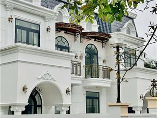 Căn nhà tân cổ điển kiệt 103 thiên thai, an cựu, tp huế. cách đường chính vài bước chân