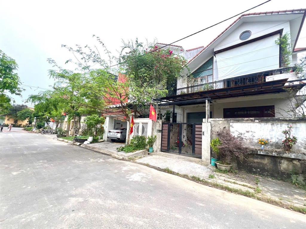 Lô góc kqh kim long. ngay sau lưng trường học. vị trí tiềm năng