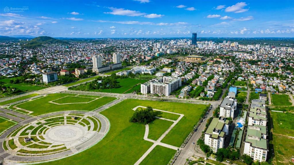 Đất kqh xuân phú song song đường hoàng lanh. ngay trục đường vũ thắng. gần quảng trường huế