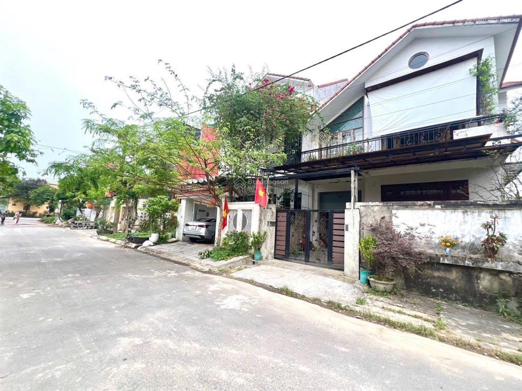 Bán đất kqh kim long, lô góc 2 mặt tiền đẹp sau lưng trường tiểu học kim long