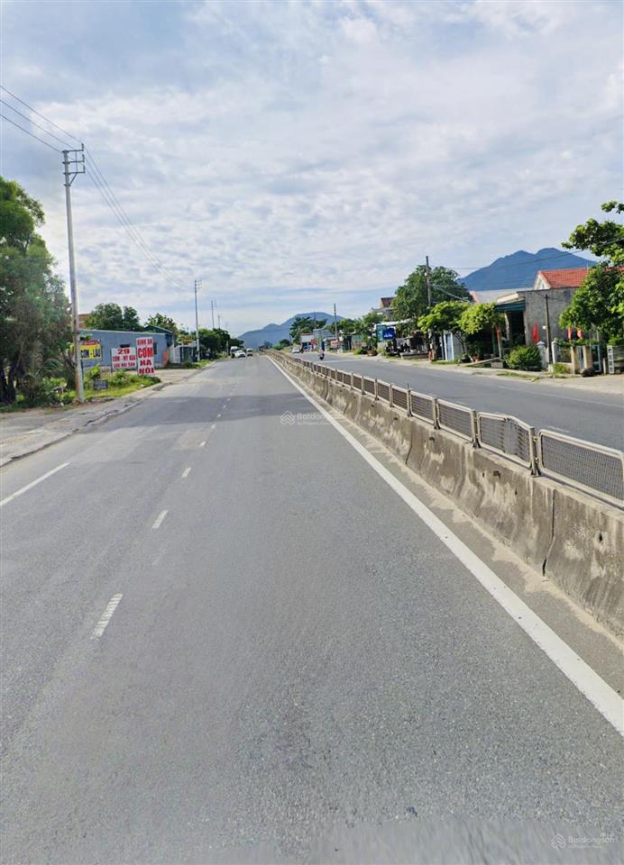 2094m2 mặt tiền lạc long quân. ngay trung tâm lăng cô. cách biển 500m