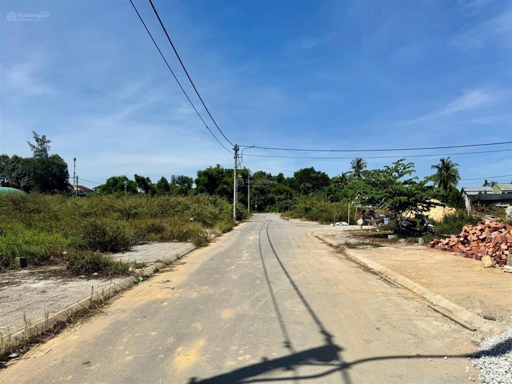 Đất kqh kim long mới. cạnh trường tiểu học. cách chợ 150m