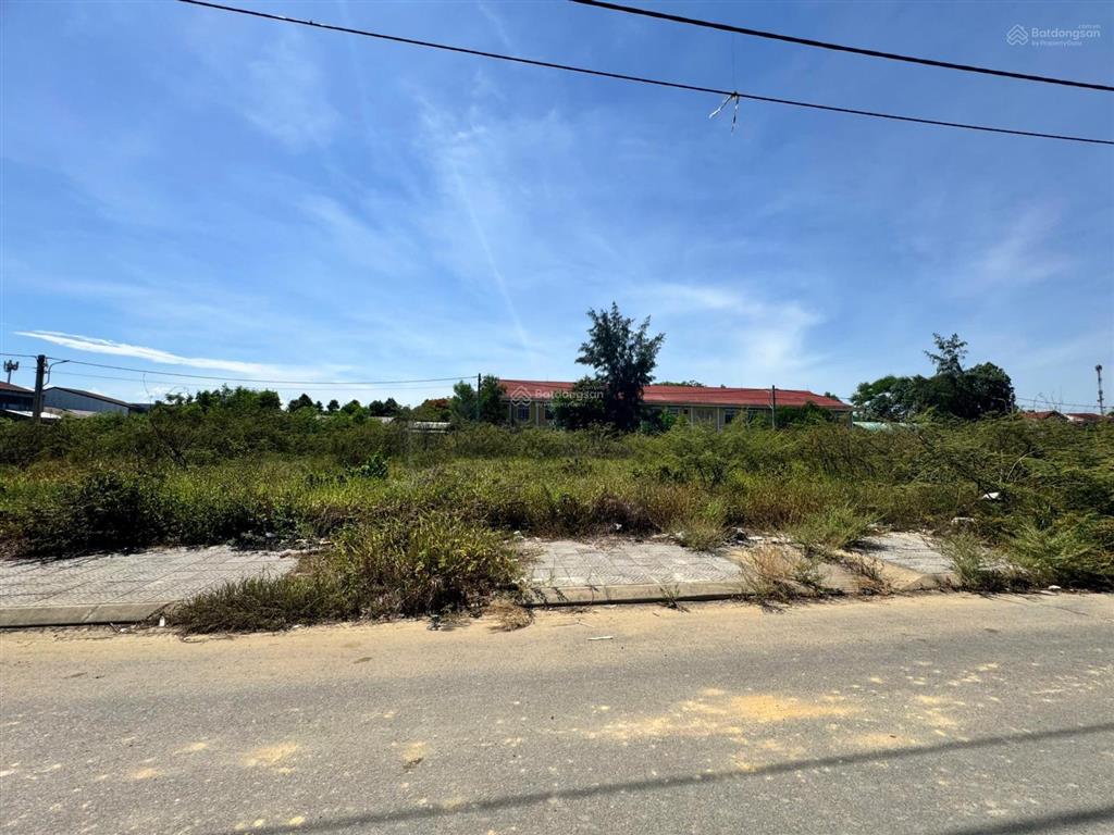 Đất kqh kim long mới. cạnh trường tiểu học. cách chợ 150m