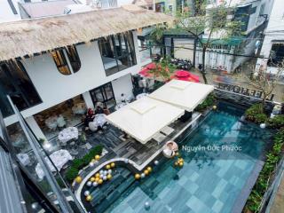 Bán homestay 2 tầng có bể bơi ngay khu phố tây huế. kiệt nguyễn công trứ thông nguyễn thái học