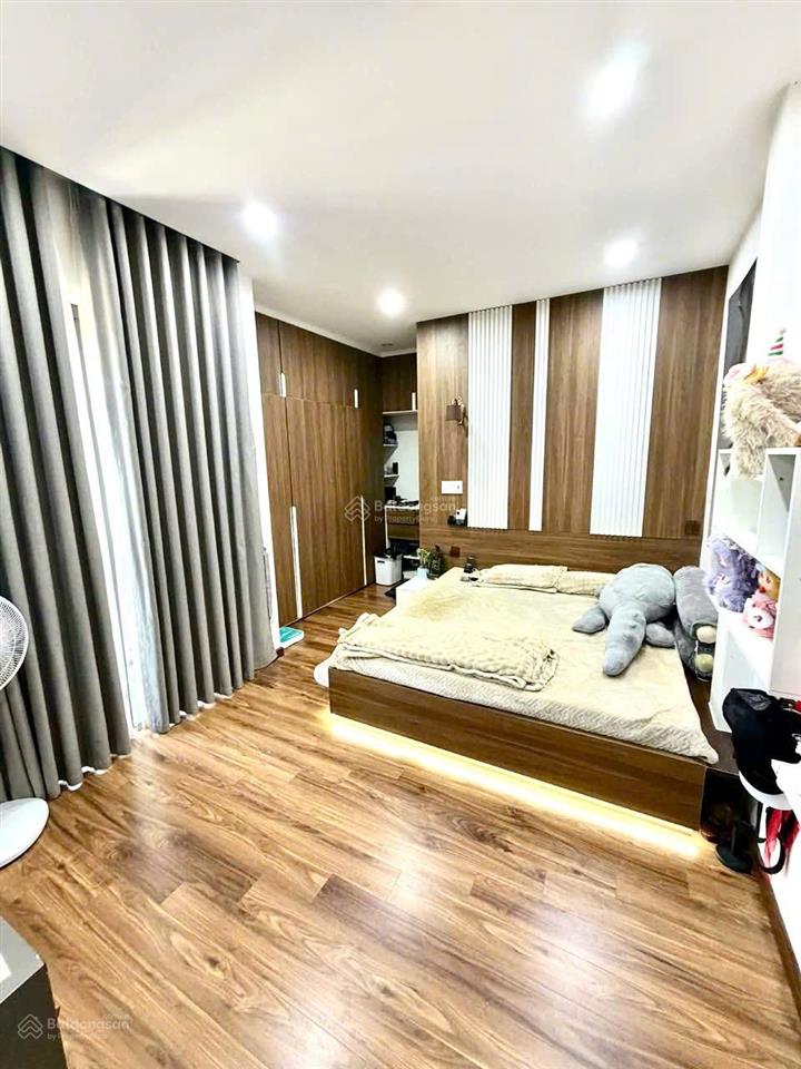 Biệt thự 3 tầng căn góc 3 mặt tiền kđt royal park. tp huế