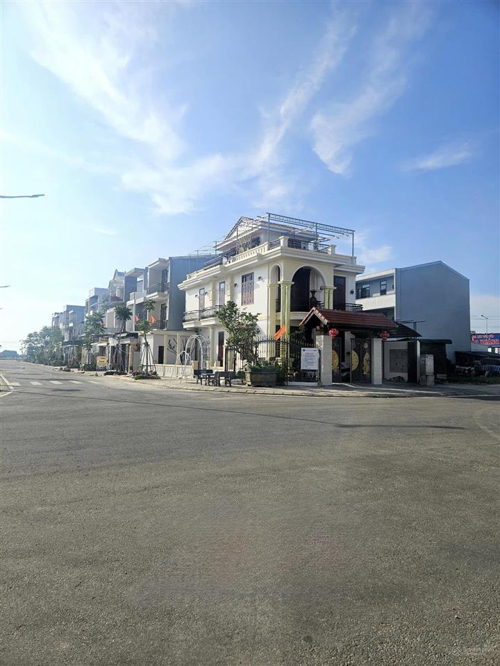 Đất mặt tiền phạm văn nghị  kqh hương sơ. đối lưng trục lớn tản đà