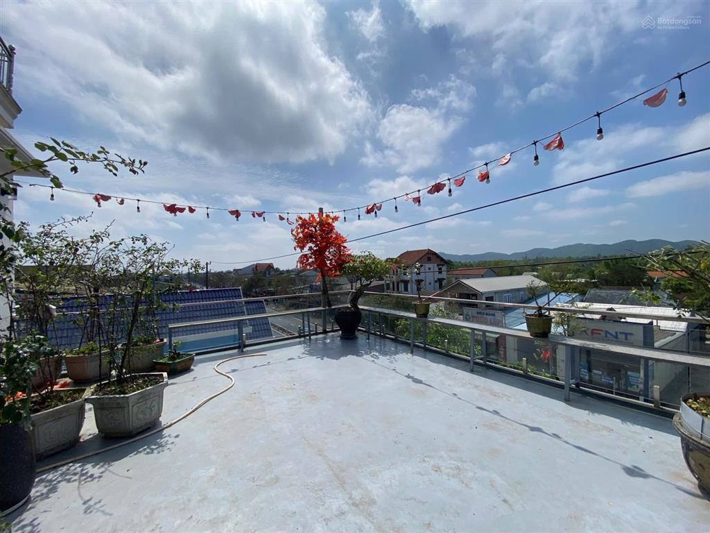 Nhà 3 tầng 2 mặt tiền nguyễn tất thành  trung tâm phú bài