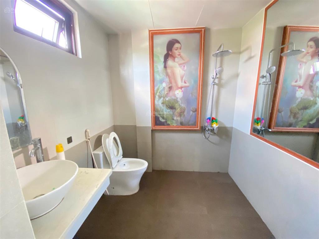Nhà 3 tầng 2 mặt tiền nguyễn tất thành  trung tâm phú bài