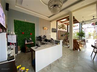 Nhà 3 tầng 2 mặt tiền nguyễn tất thành  trung tâm phú bài.