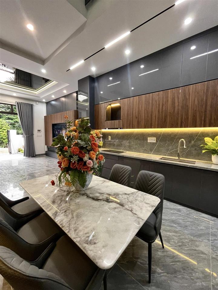 Nhà 2 tầng nội thất xịn xò kiệt 36 huyền trân công chúa, thủy xuân  tp huế