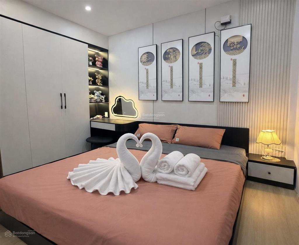 Nhà trọ 3 tầng cao cấp kqh nguyễn khoa chiêm. cạnh làng đại học.