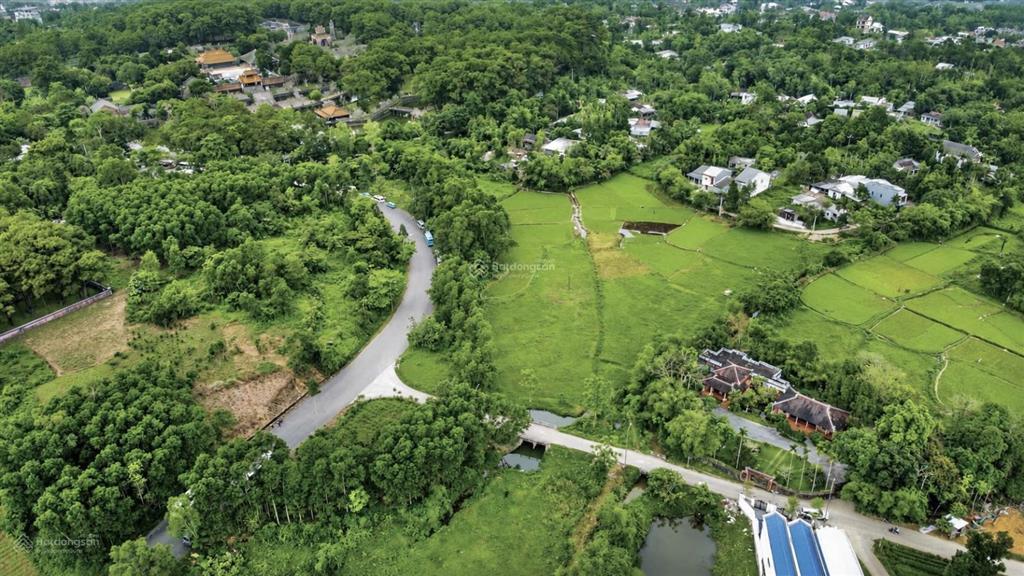 Nhà 2 tầng sân vườn view thoáng kiệt sử hy nhan, thủy xuân, tp huế