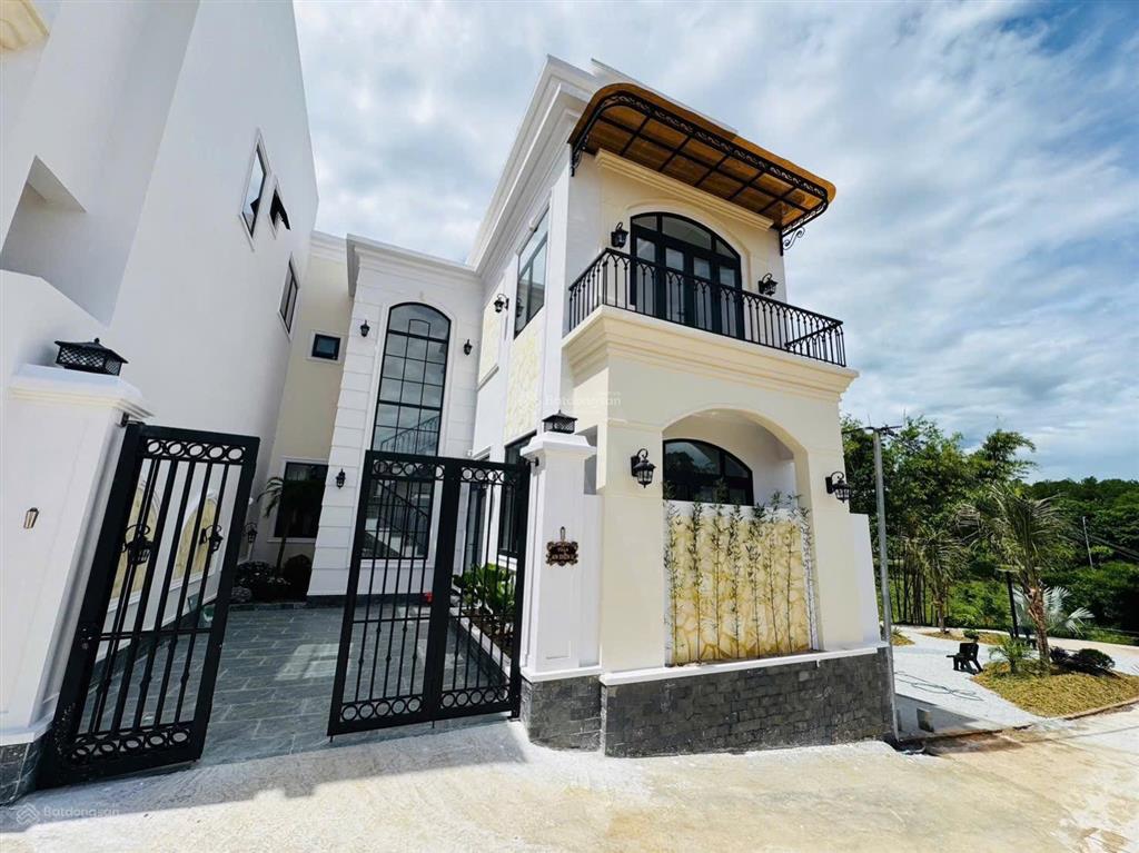 Nhà 2 tầng sân vườn view thoáng kiệt sử hy nhan, thủy xuân, tp huế