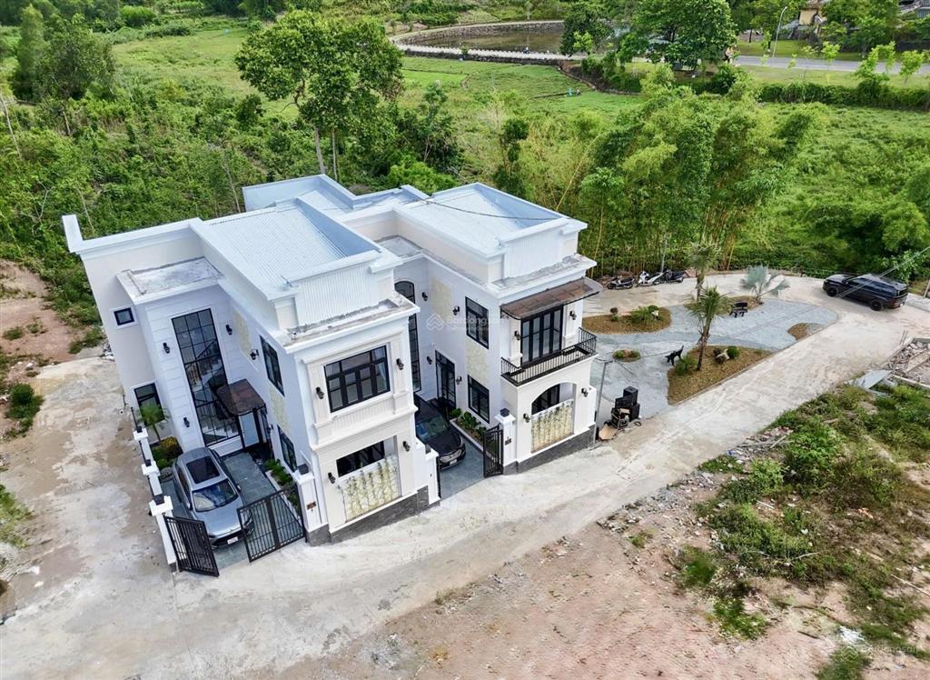Nhà 2 tầng sân vườn view thoáng kiệt sử hy nhan, thủy xuân, tp huế