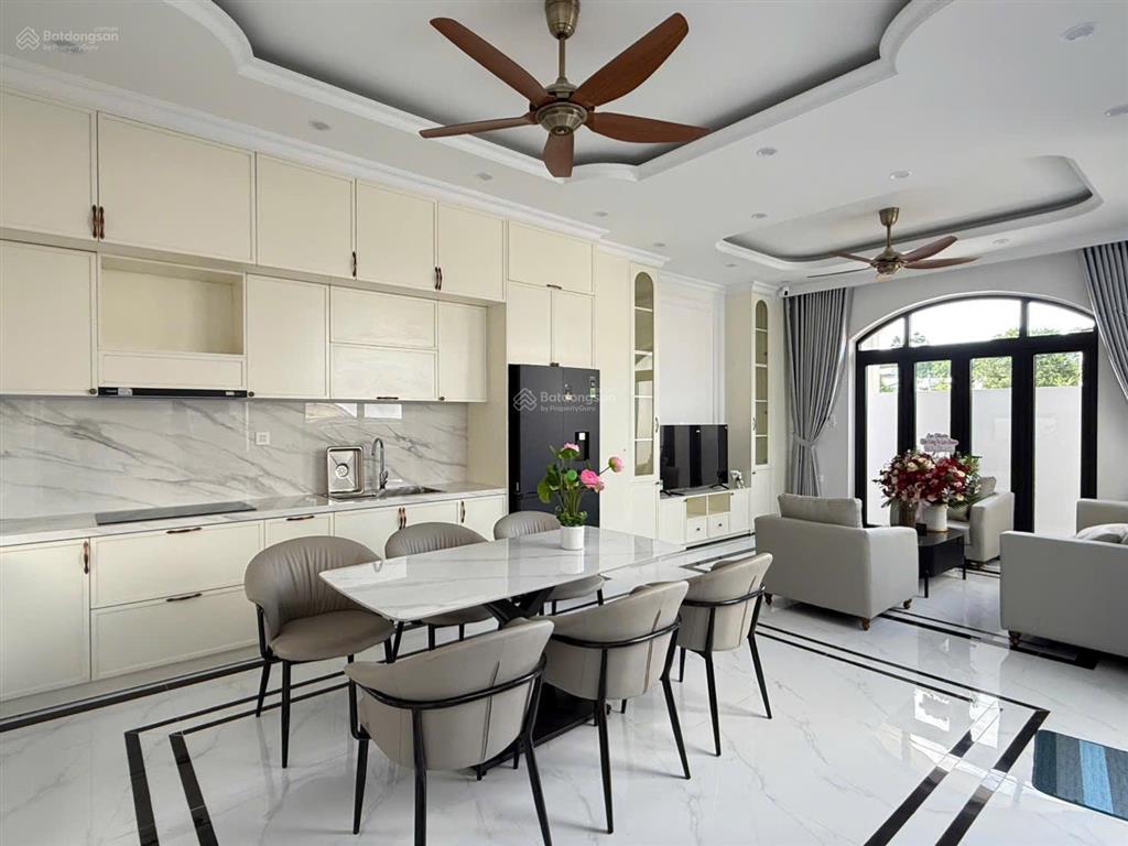 Nhà 2 tầng sân vườn view thoáng kiệt sử hy nhan, thủy xuân, tp huế