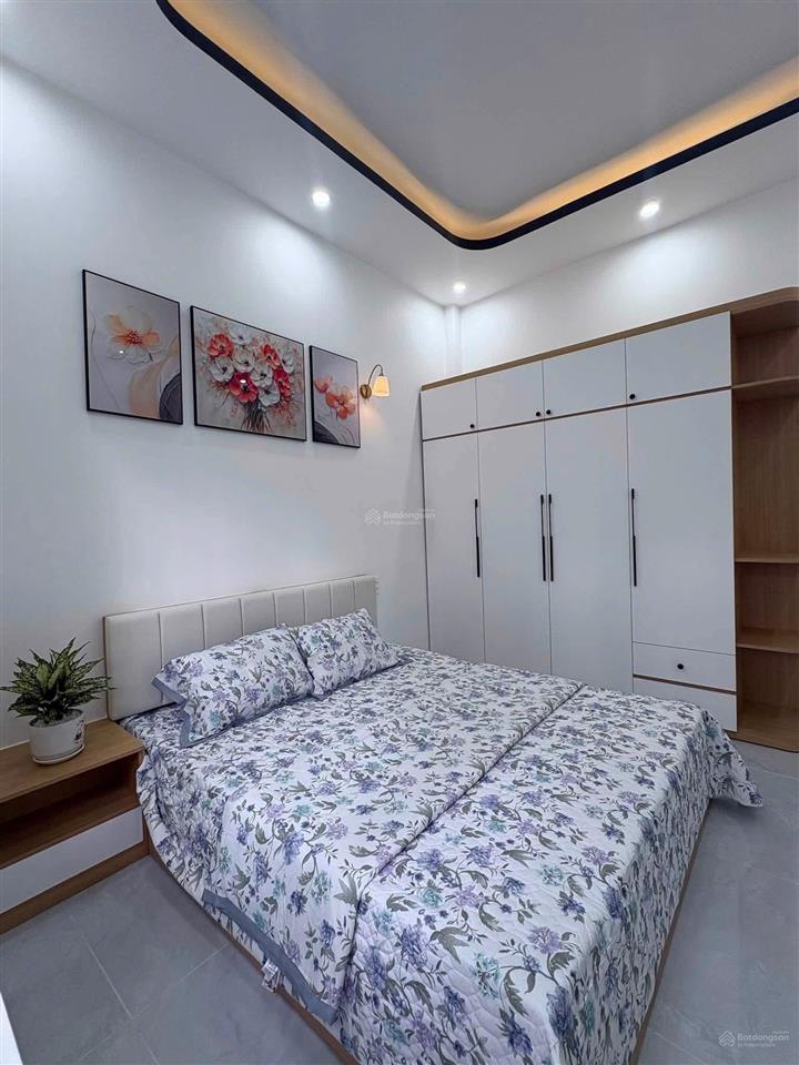 Căn nhà phong cách tân cổ điển kiệt ô tô vũ ngọc phan. cạnh vành đai 3.